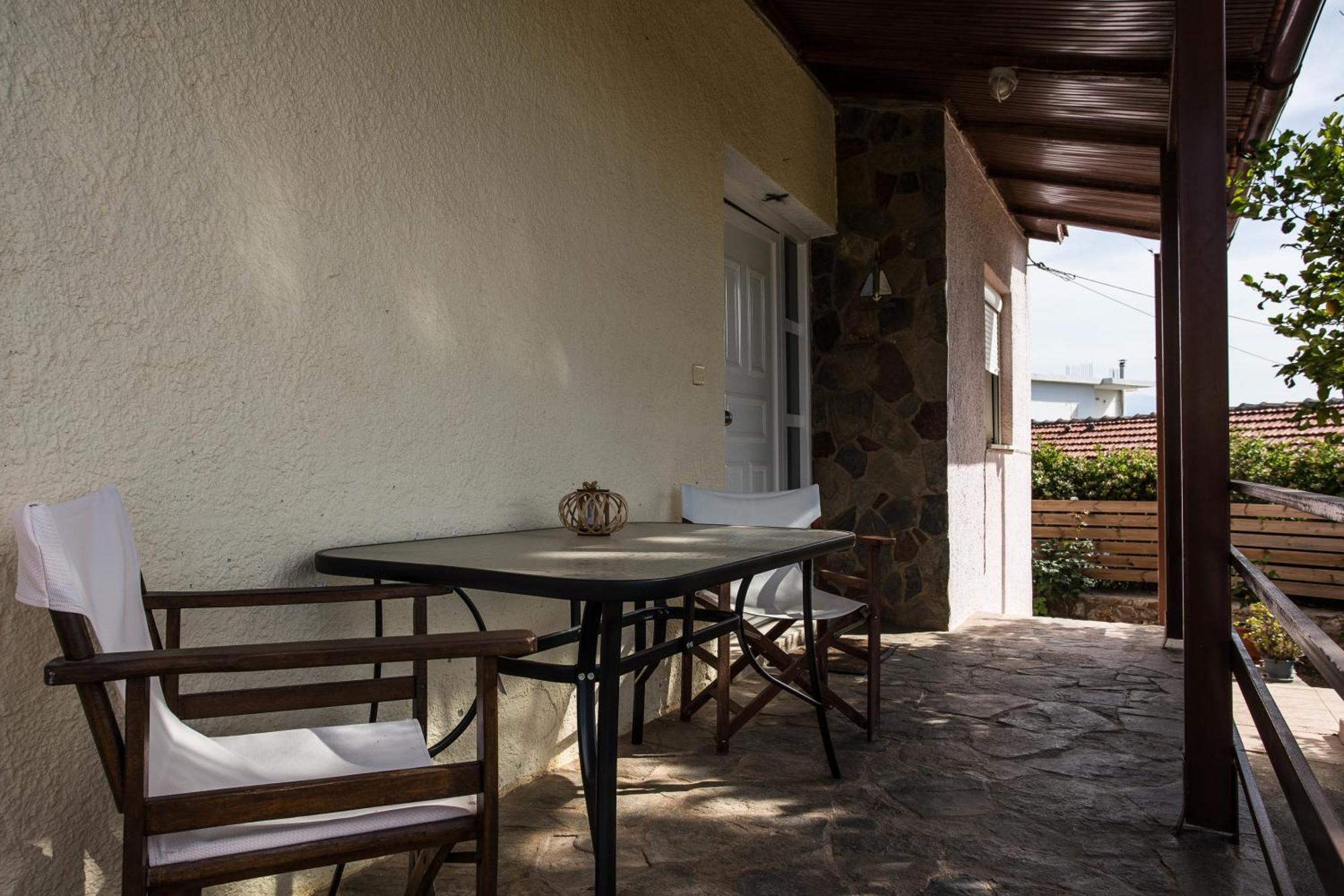 Kamera House Khordhakion Exterior photo